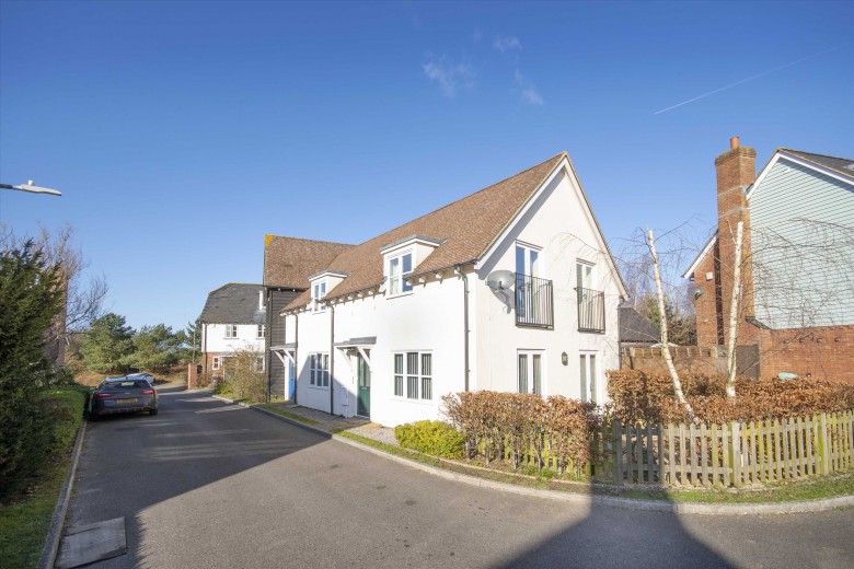 Click the photo for more details of Baldwin's Place, Harrietsham
