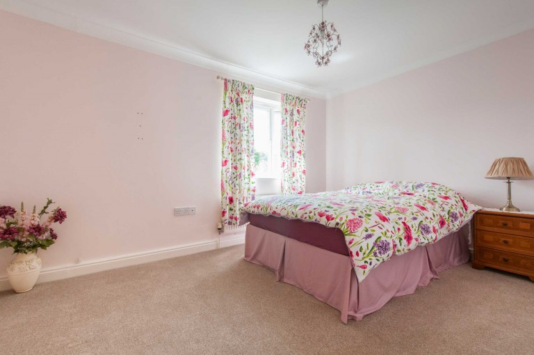 Images for Ellen Close, Charing