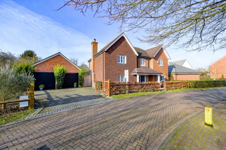 Images for Ellen Close, Charing