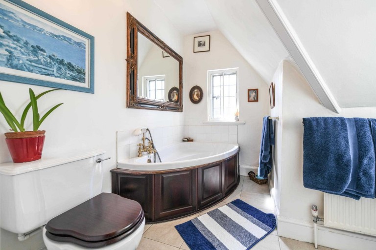 Images for The Moat House, Charing