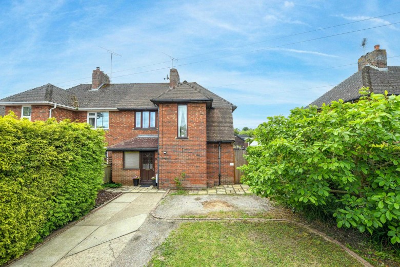 Click the photo for more details of Moat Park Houses, Charing
