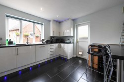 Images for Moat Park Houses, Charing