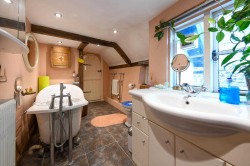 Images for The Old House, Station Road, Charing