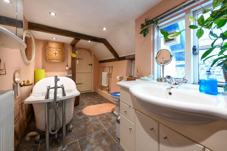Images for The Old House, Station Road, Charing
