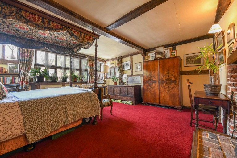 Images for The Old House, Station Road, Charing