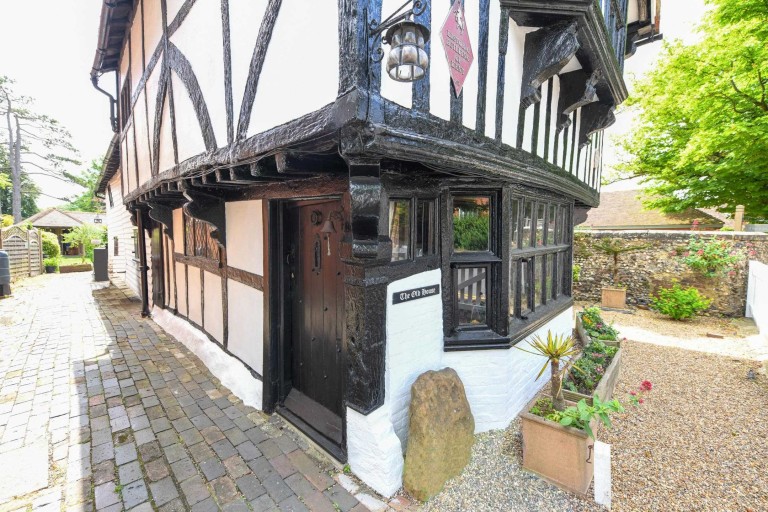 Images for The Old House, Station Road, Charing