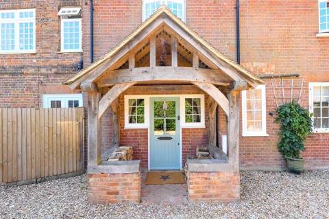 Click the photo for more details of Pett Farmhouse, Pett Lane, Ashford