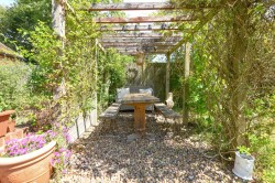 Images for Snagsmount, Lambden Road, Pluckley