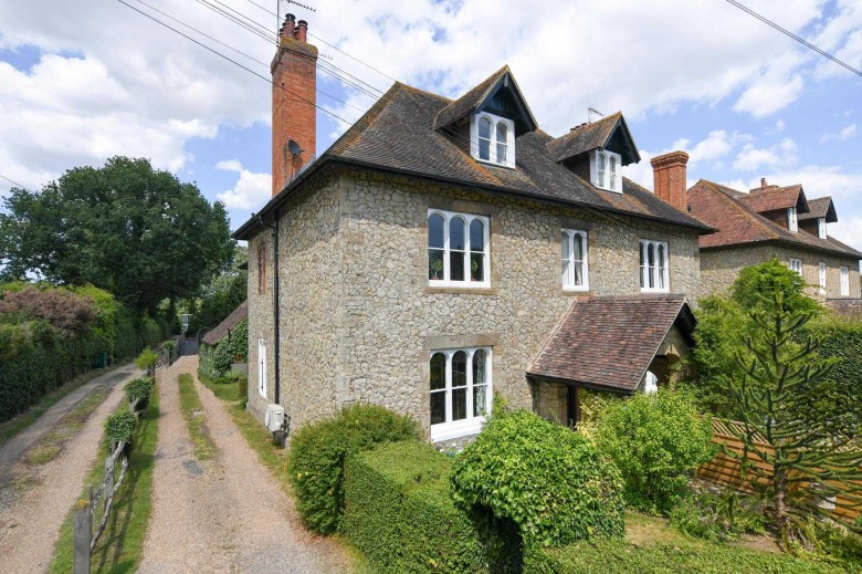Click the photo for more details of The Grove, Pluckley