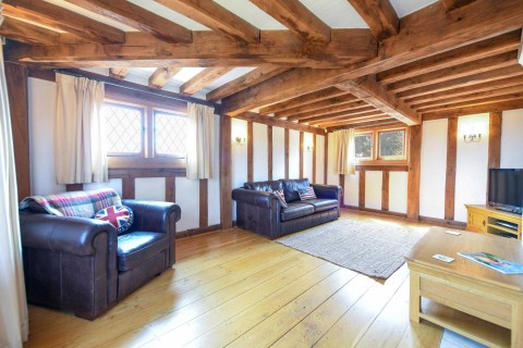 Click the photo for more details of Kennelling House, Kennelling Road, Stalisfield