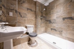 Images for Elizabethan Court, High Street, Charing
