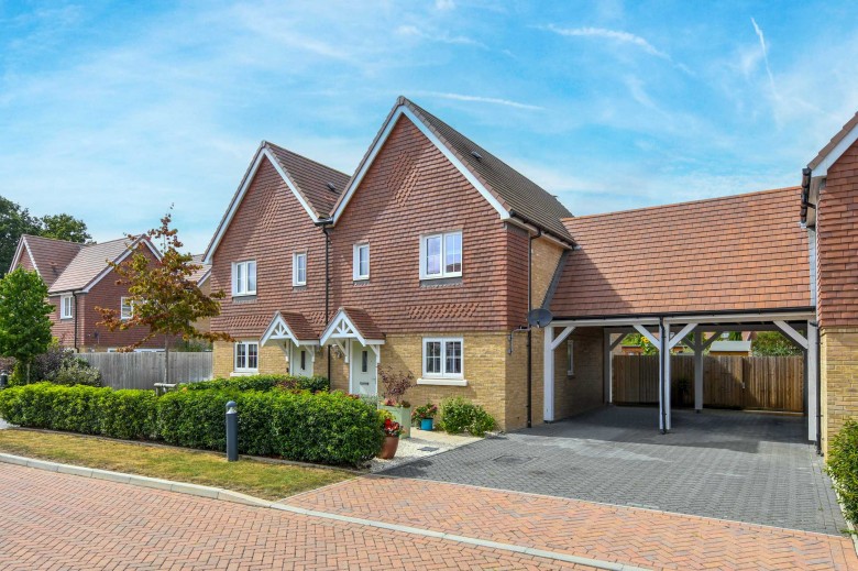 Click the photo for more details of Gain Bridge Drive, Smarden