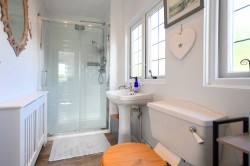 Images for Appletree Cottage, Kingsland Lane, Egerton