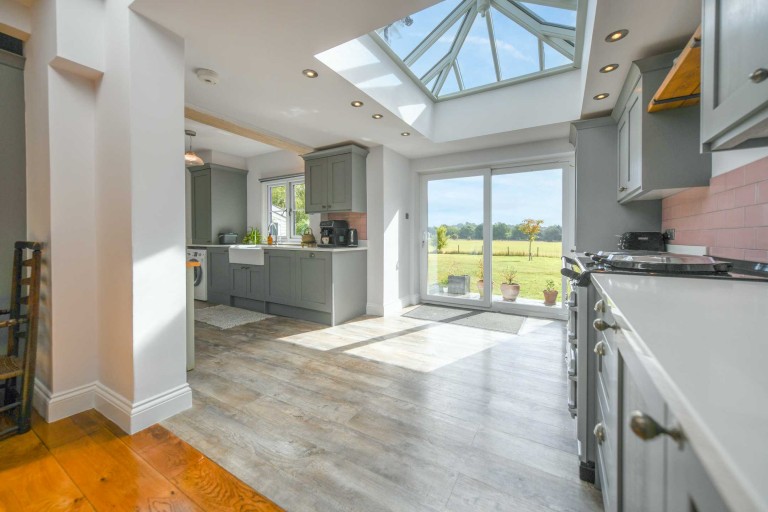 Images for Appletree Cottage, Kingsland Lane, Egerton