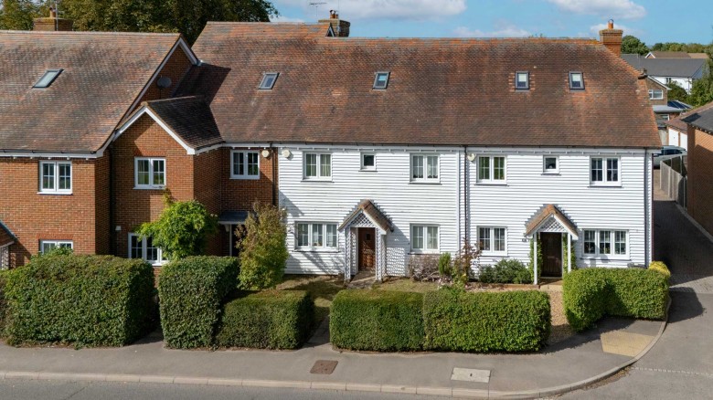 Click the photo for more details of Lenham Road, Headcorn