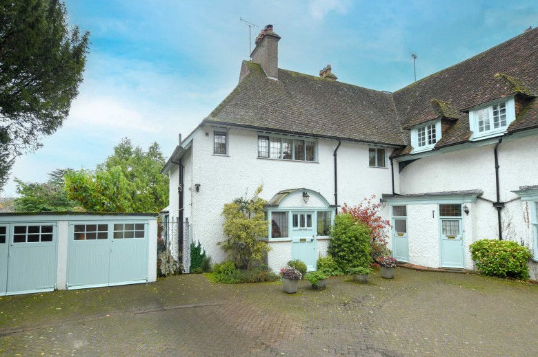 Click the photo for more details of The Moat House, Charing