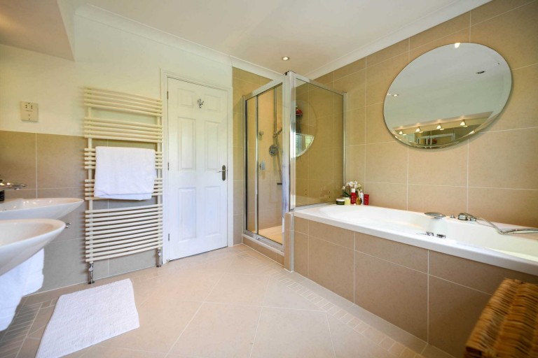 Images for Deringwood, Smarden Road, Pluckley