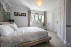 Images for Deringwood, Smarden Road, Pluckley
