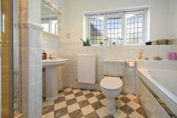 Images for Deringwood, Smarden Road, Pluckley