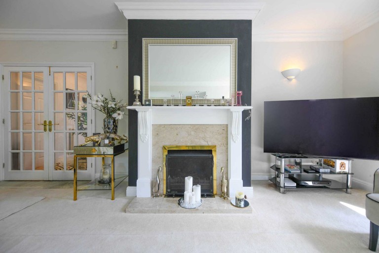 Images for Deringwood, Smarden Road, Pluckley