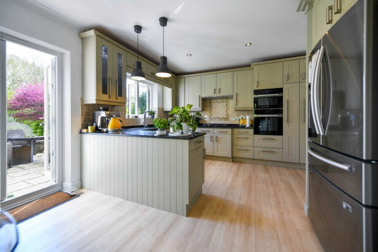 Images for Deringwood, Smarden Road, Pluckley