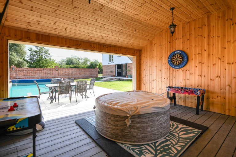 Images for Brown's Kitchen, Greenhill Lane, Egerton