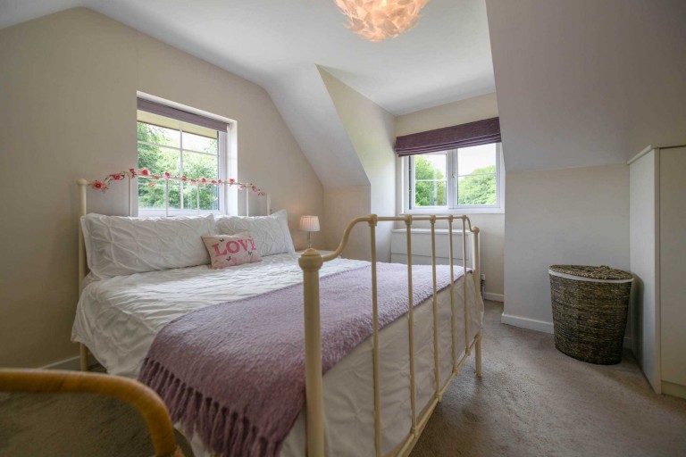 Images for Oak Tree Barn, Stalisfield Church Road, Charing