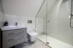 Images for Oak Tree Barn, Stalisfield Church Road, Charing