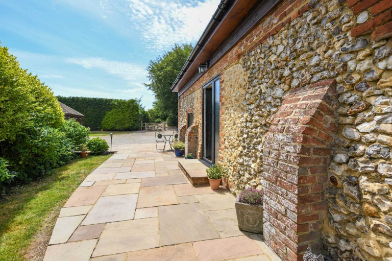 Images for Oak Tree Barn, Stalisfield Church Road, Charing