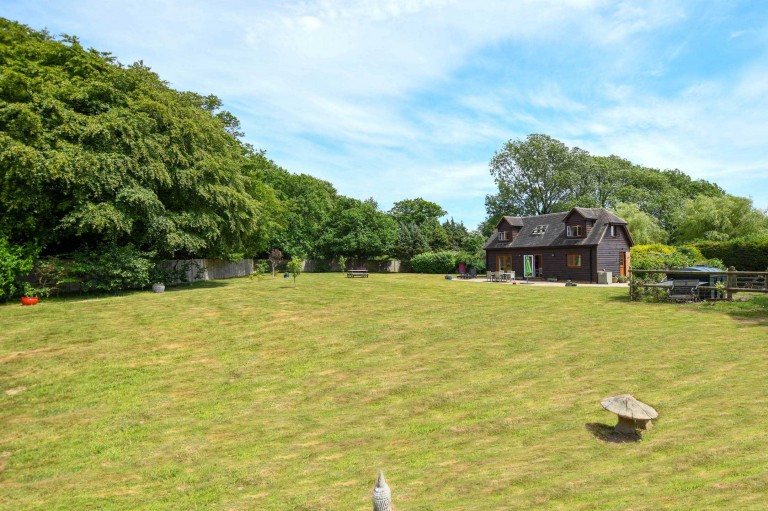 Images for Oak Tree Barn, Stalisfield Church Road, Charing