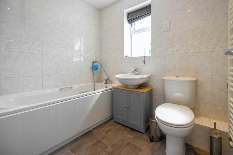 Images for Sweet Bay Crescent, Ashford