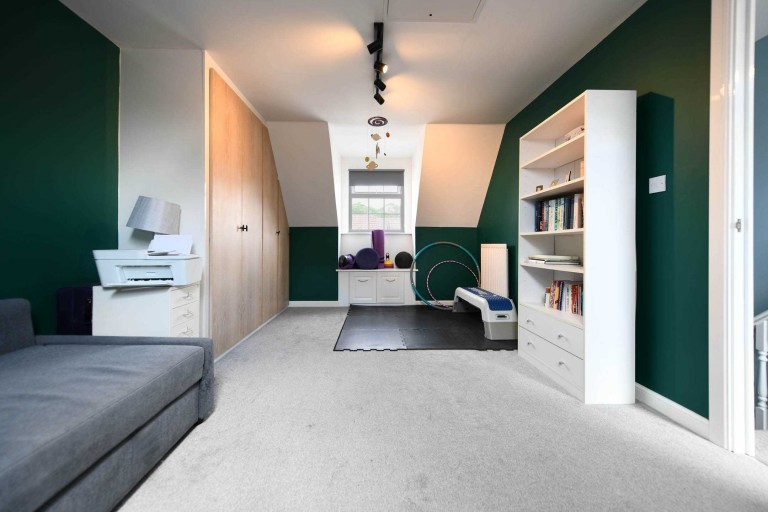 Images for Sweet Bay Crescent, Ashford