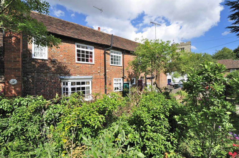 Images for Hussar Cottage, 8 Church Square, Lenham