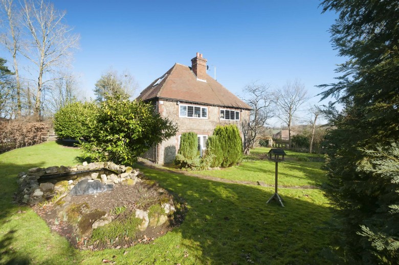 Click the photo for more details of Newlands Cottage, Newlands Road, Charing