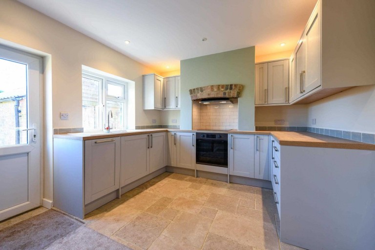 Images for Bowley Cottage, Bowley Lane, Maidstone