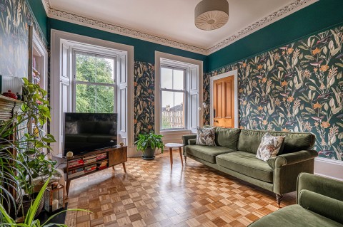 Click the photo for more details of Queens Park, Glasgow