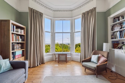 Click the photo for more details of Mount Florida, Glasgow