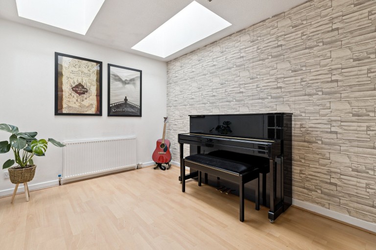 Images for Crookston, Glasgow