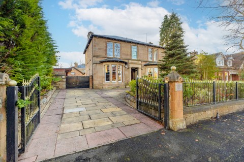 Click the photo for more details of Dumbreck, Glasgow