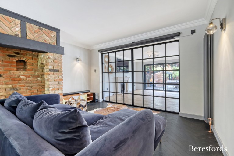 Images for Hutton Mount, Brentwood, Essex