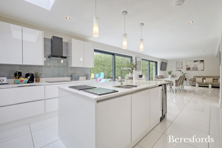 Images for Hutton Burses, Shenfield