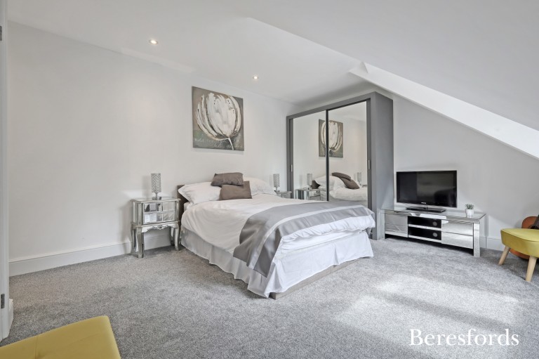 Images for Hutton Burses, Shenfield