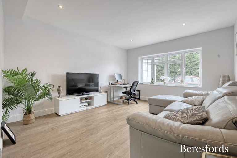 Images for Hutton Burses, Shenfield