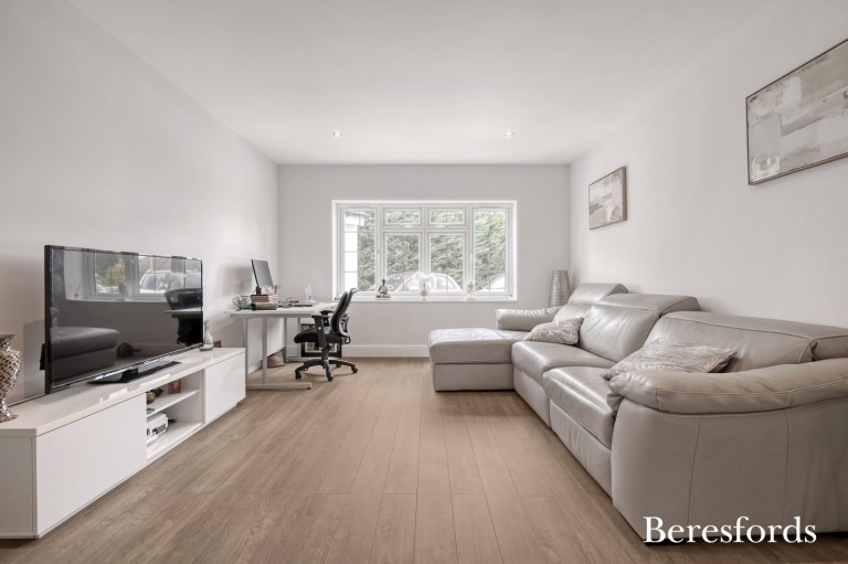 Images for Hutton Burses, Shenfield