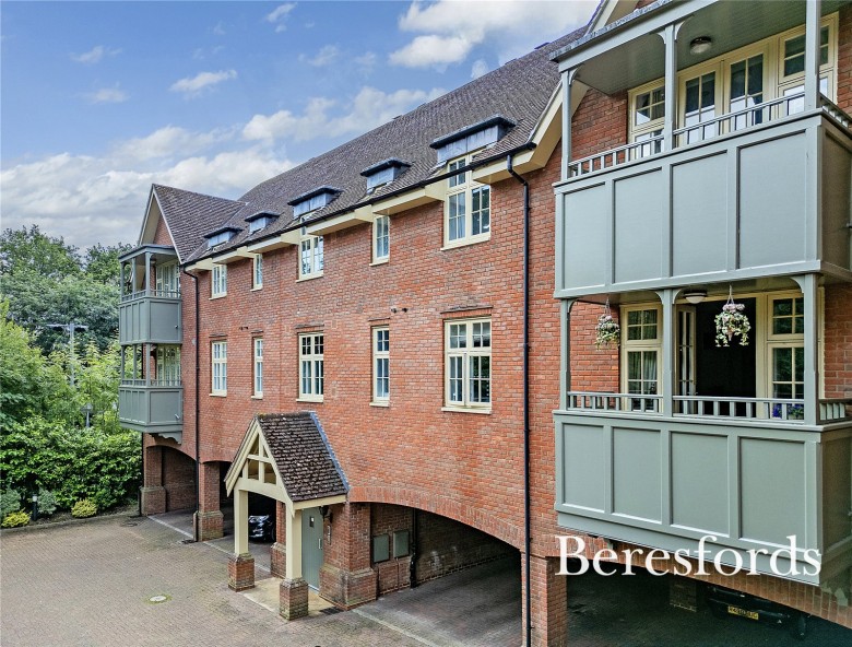 Click the photo for more details of The Limes, Ingatestone, Essex