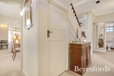 Click the photo for more details of Hutton Mount, Brentwood, Essex