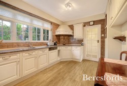 Images for Hutton Mount, Brentwood, Essex