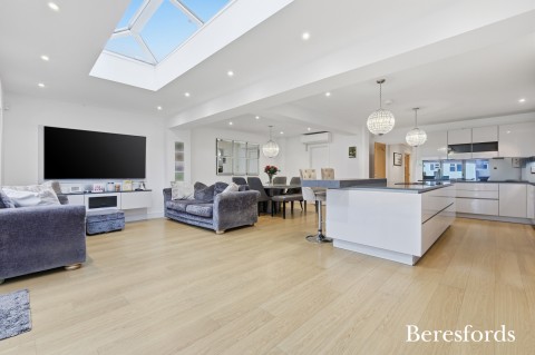 Click the photo for more details of Shenfield, Brentwood, Essex