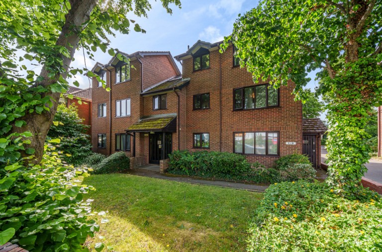 View Full Details for Winchester Road, Upper Shirley, Southampton, Hampshire, SO16
