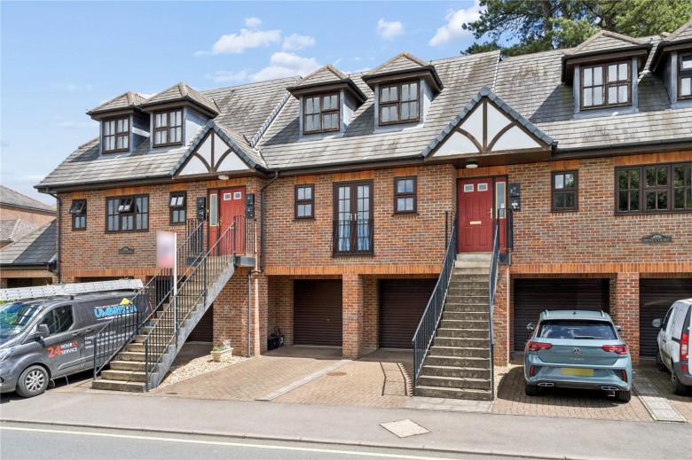Click the photo for more details of CHESHAM, Buckinghamshire